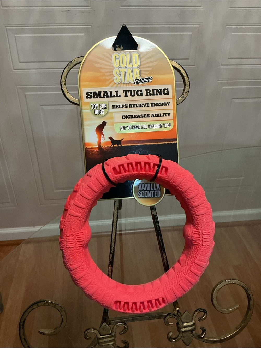 - Gold Star Large Tug Ring - Red